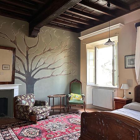 Castello Di Coazzolo Bed & Breakfast Neive Ruang foto