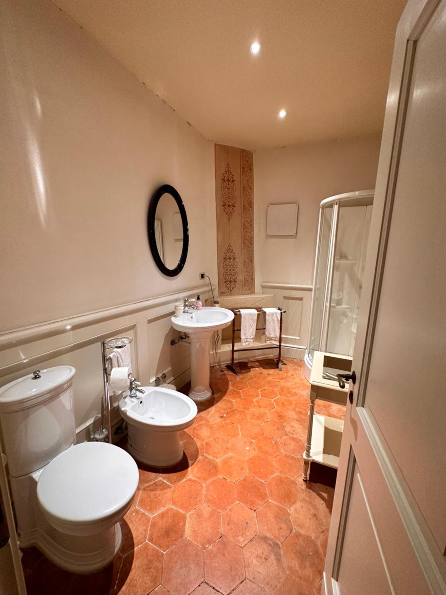 Castello Di Coazzolo Bed & Breakfast Neive Bagian luar foto
