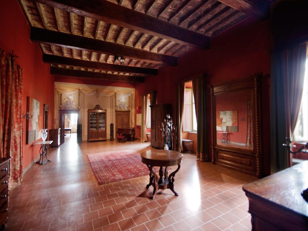 Castello Di Coazzolo Bed & Breakfast Neive Bagian luar foto