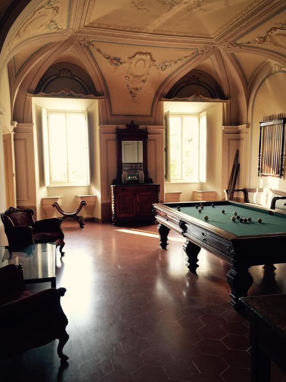 Castello Di Coazzolo Bed & Breakfast Neive Bagian luar foto